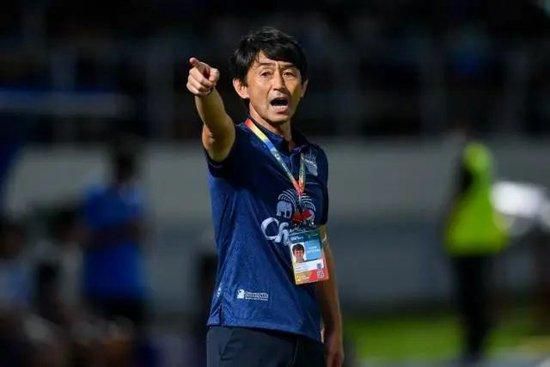 国内精品久久久久久久久野战
