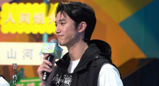 练歌房的小帅哥