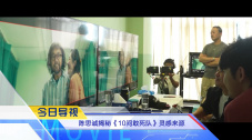 女人跪撅夹乳调教伺候主人